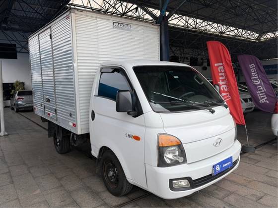 HYUNDAI HR 2.5 LONGO SEM CAÇAMBA 4X2 16V 130CV TURBO INTERCOOLER DIESEL 2P MANUAL